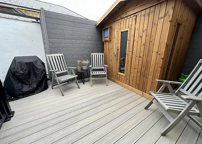 Central Margate House With Sauna & Private Garden