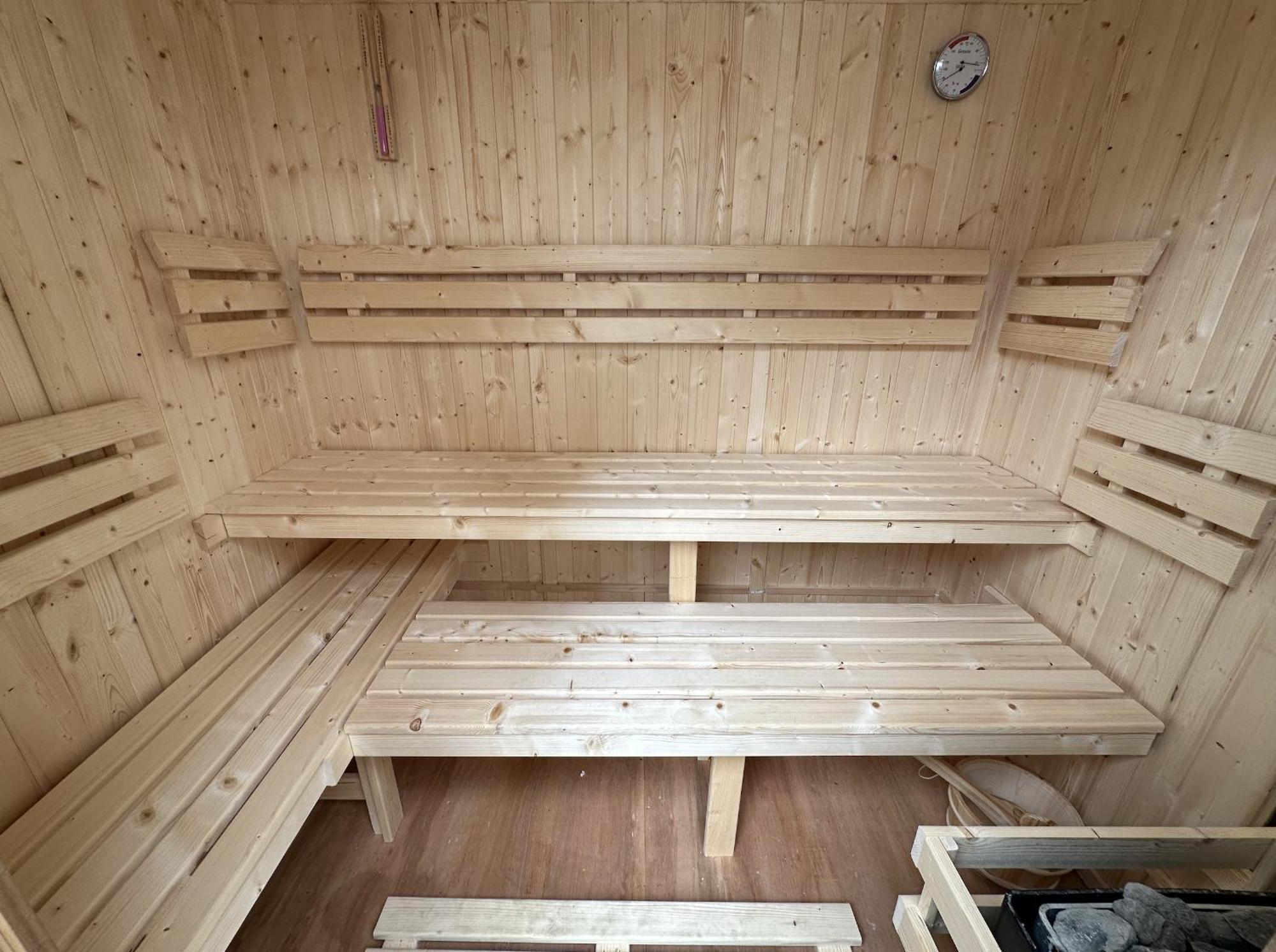Apartment House With Sauna & Private Garden